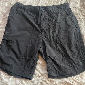 The North Face Men's Black Cargo Shorts with Drawstring